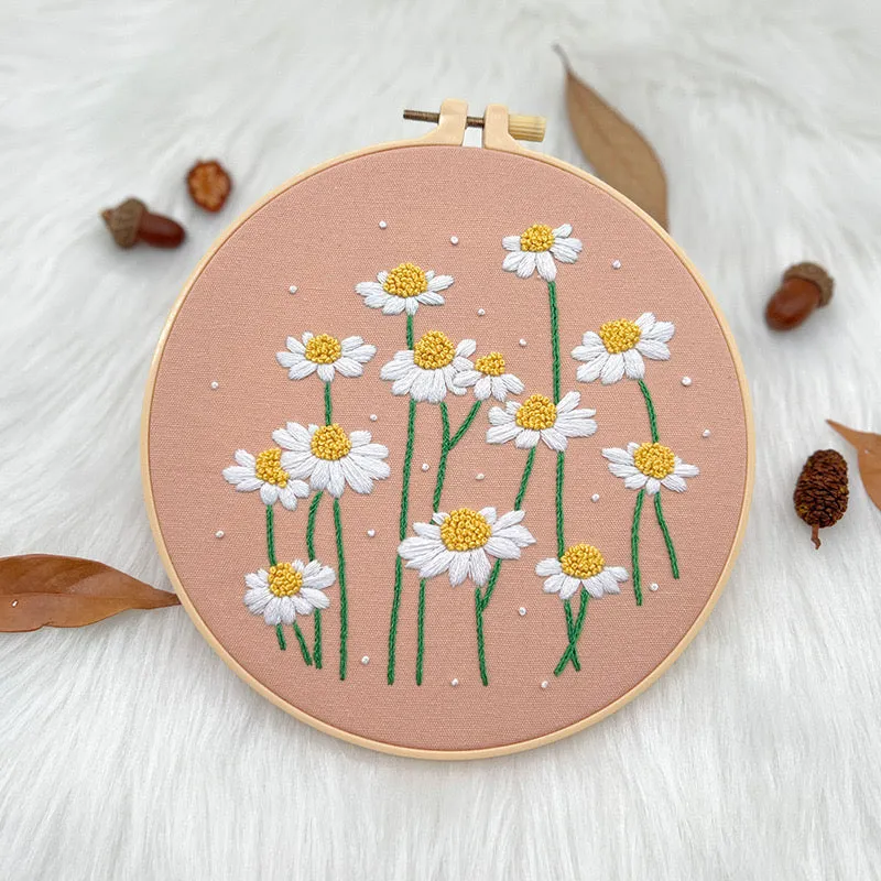 Beginners White Daisy Flowers Hand Embroidery DIY Kit 20cm