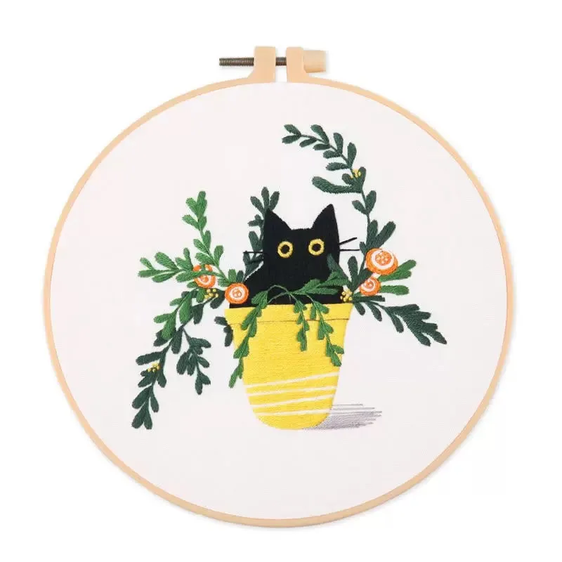 Black Cat Modern Hand Embroidery Kit 20cm