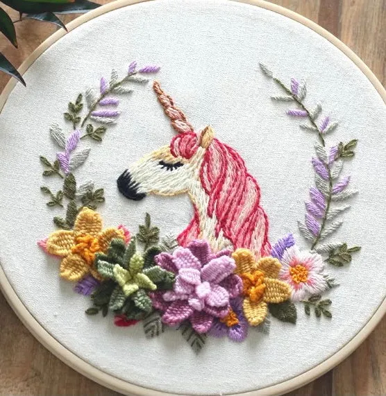 Cute Modern Floral Animal Hand Embroidery Kit 20cm