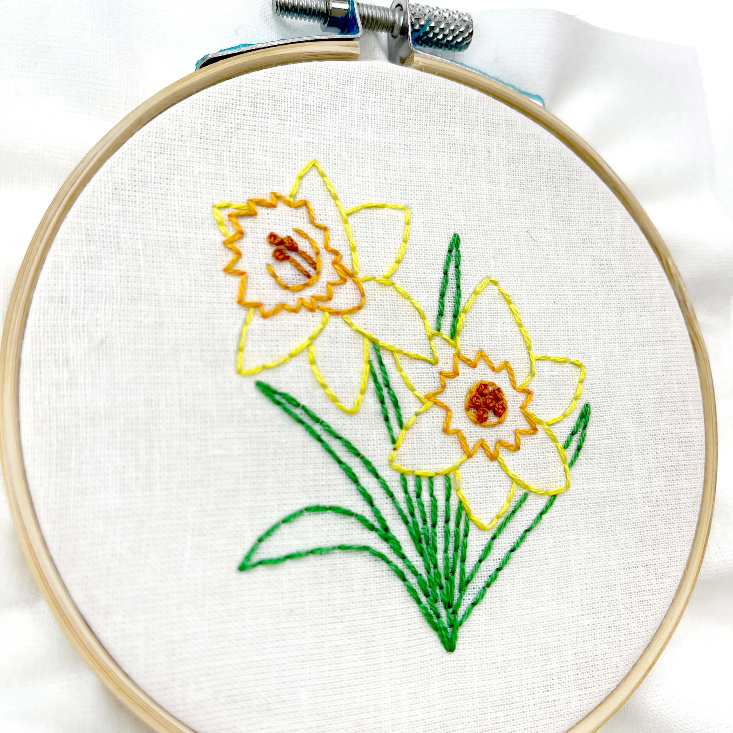 Daffodil embroidery kit