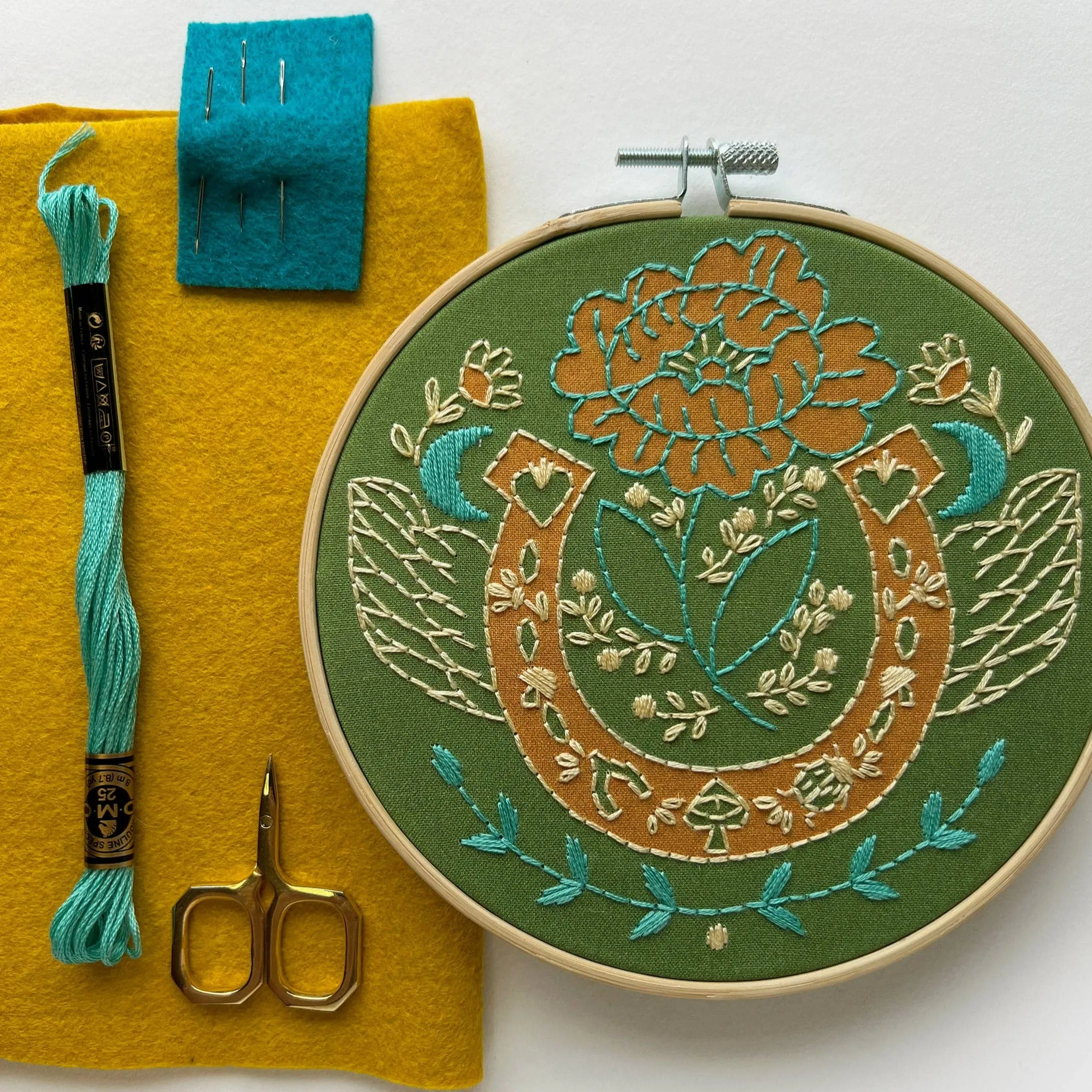 Embroidery Kit by Rikrack- Lucky Horse Shoe