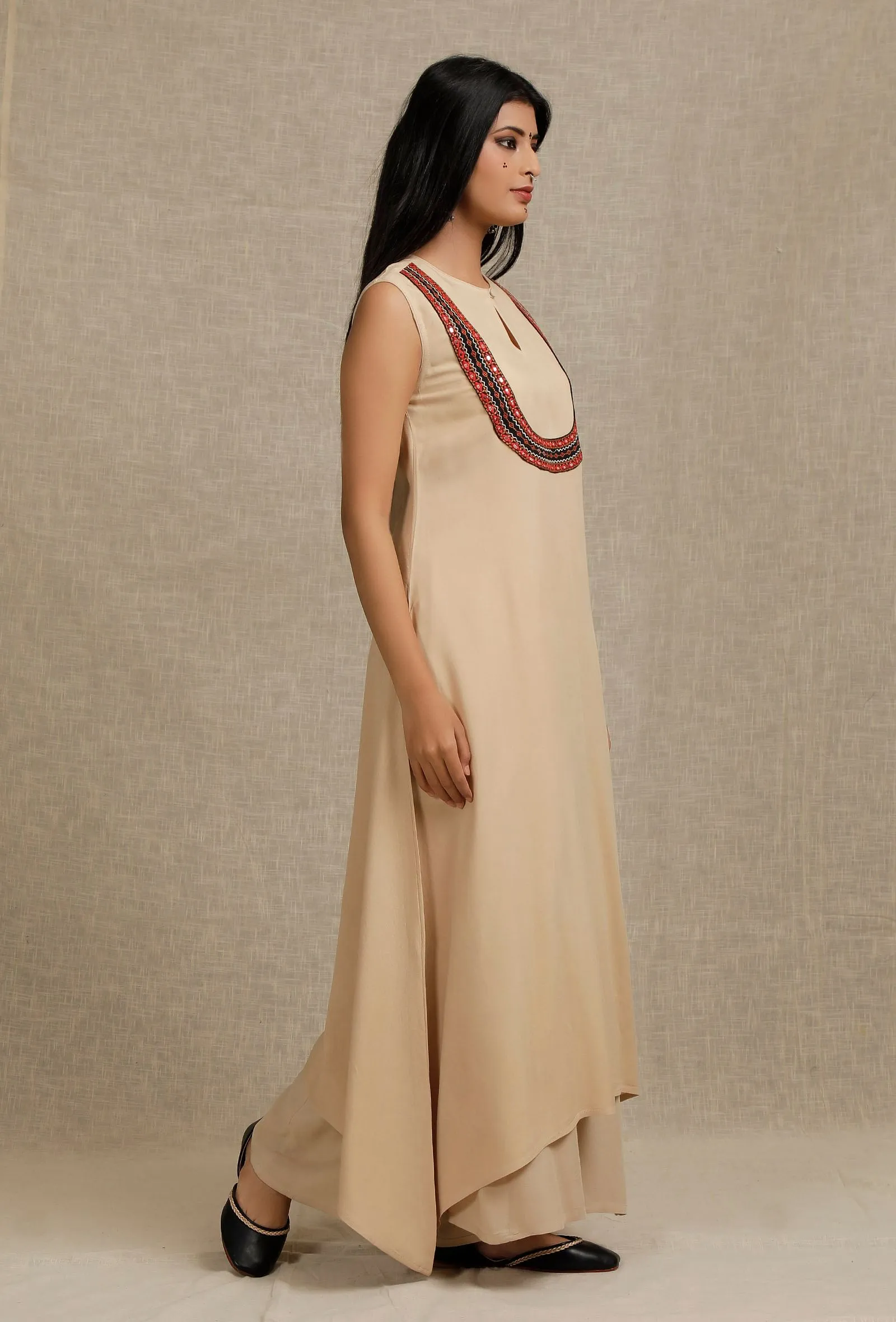 Solid Ecru Asymmetrical Embroidered Kurta